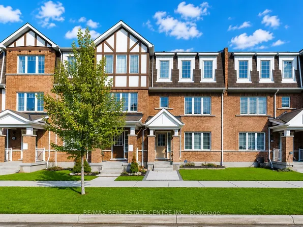 32 Bluegill Cres, Whitby, ON L1P 0E4