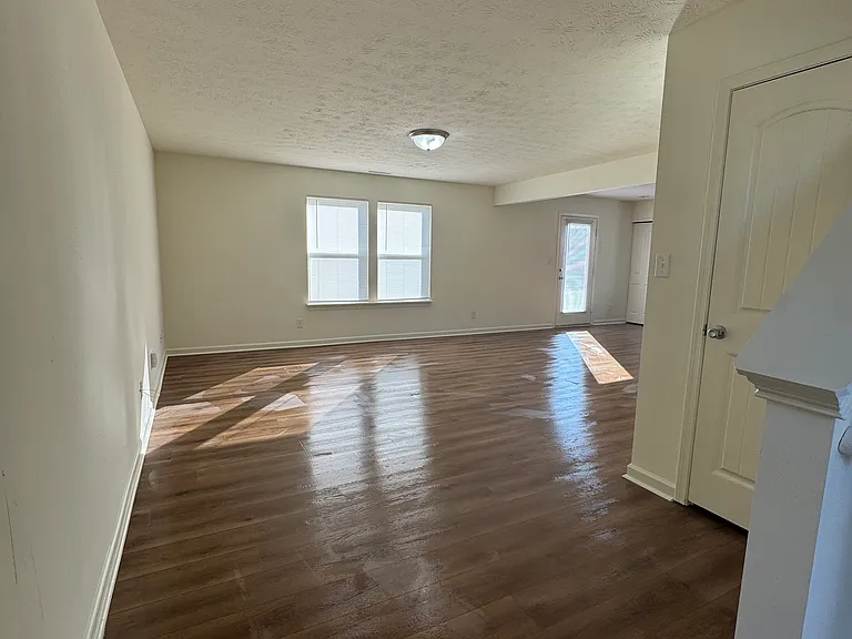 665 Bridgebend Run — Photo 10