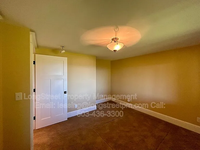 550 NW Alpine Ter — Photo 65