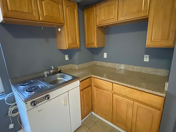 3rd image of 620 Eddy St APT 23