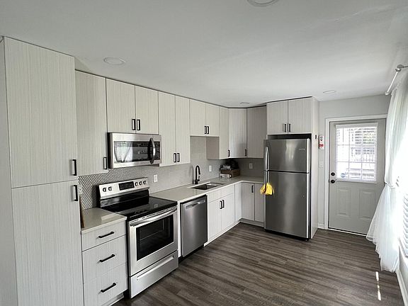 Gorgeous Chef's Kitchen