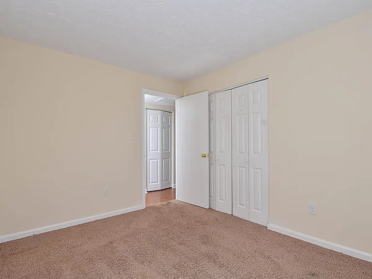 404 Bainbridge Ct #A2 — Photo 19