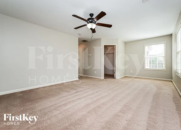 2501 Freemont St — Photo 7
