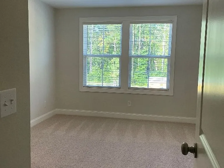 12 Marlowe Way — Photo 10