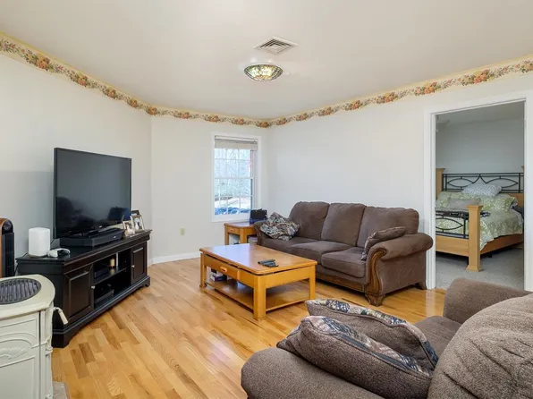 118 Secretariat Way #204, Rochester, NH 03867