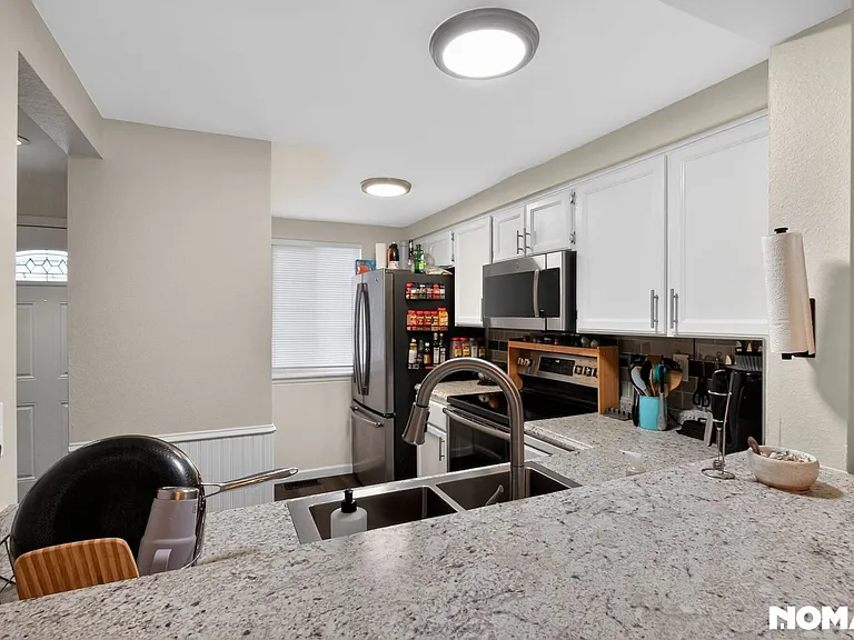 4239 S Mobile Cir #C — Photo 11