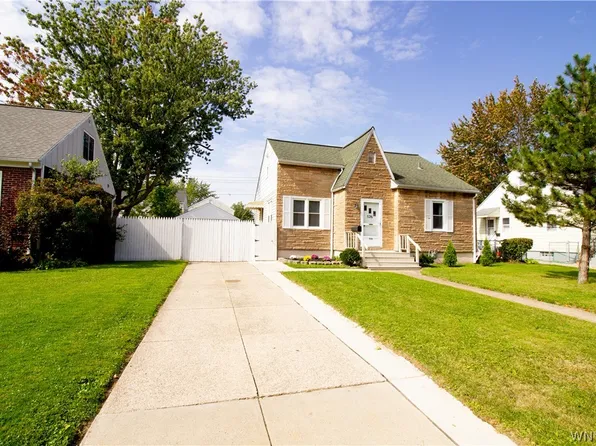 526 Capen Blvd, Amherst, NY 14226