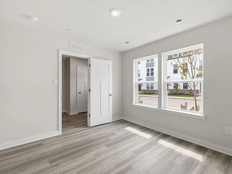 520 Cooper St — Photo 8