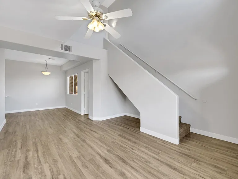 499 Lost Eagle Way — Photo 3
