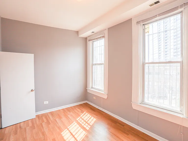 1582 N Clybourn Ave #3 — Photo 5