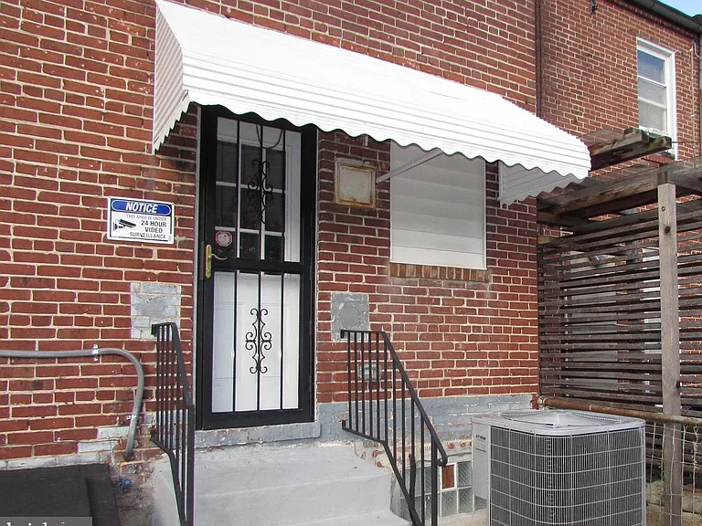 2735 Chesterfield Ave — Photo 28