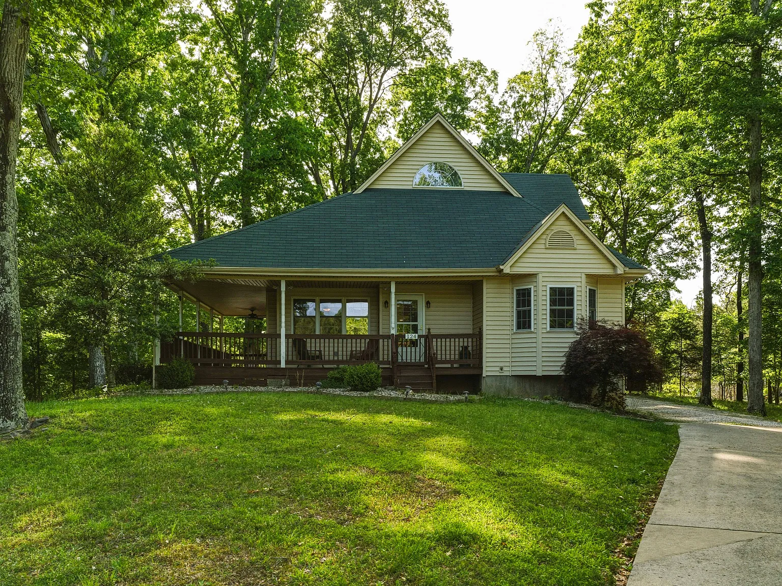 3 bed, 2669 sqft, $2,300 — Photo 3