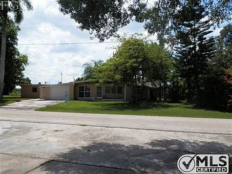1st image of 1720 Castaway St