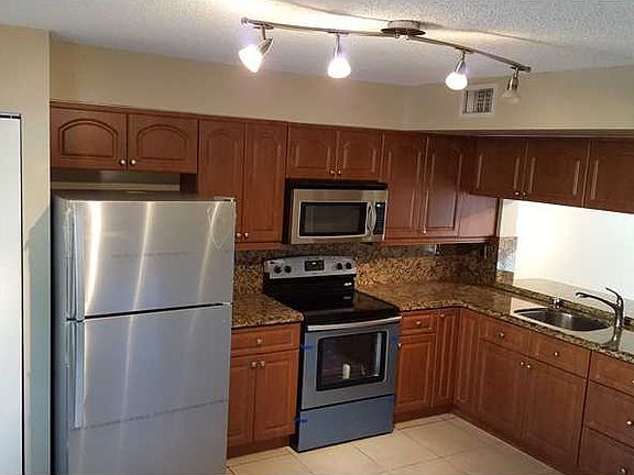 5th image of 14910 SW 82nd Ter Unit 15-202