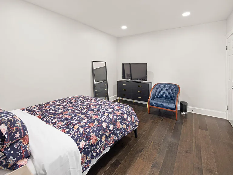 520 Jefferson St NW — Photo 36