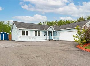 8422 Grand Ave, Duluth, MN 55807