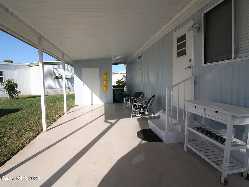 2nd image of 395 Norwich Ln