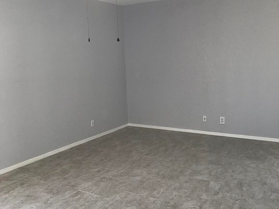 4th image of 12408 Nancy Lee Ave
