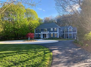 6 Carberry Ln, Milton, MA 02186