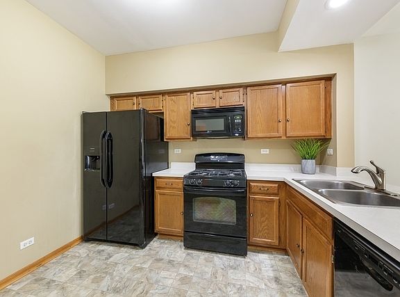 4th image of 1183 Heartland Gate APT A