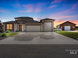 9879 Moon Shadow Ct, Middleton, ID 83644