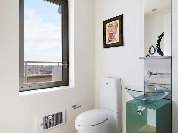 100 Jay Street image 17 of 23