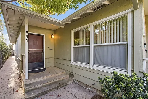 541 Jackson Avenue Photo 1