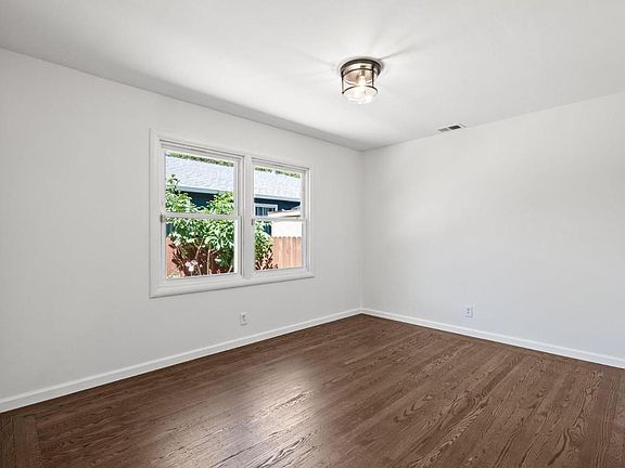 4th image of 6 S Grant St