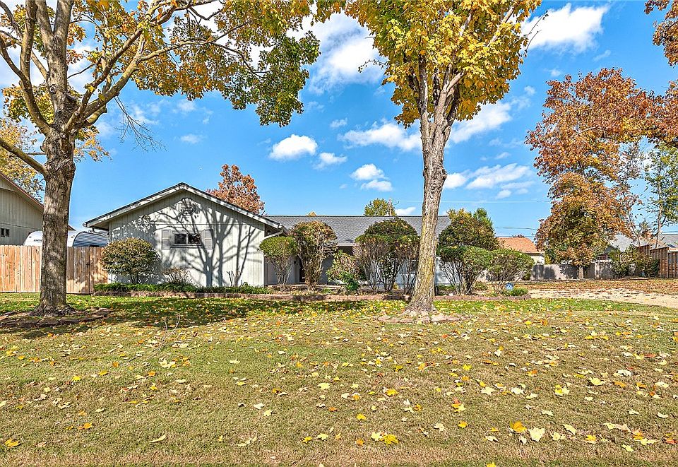 1st image of 1217 Countrywood Cir