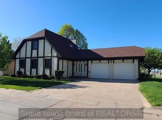 33 Via Trivoli, Grand Island, NE 68803