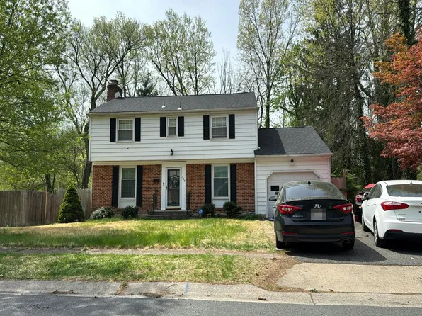 208 Woodgreen Ct, Claymont, DE 19703