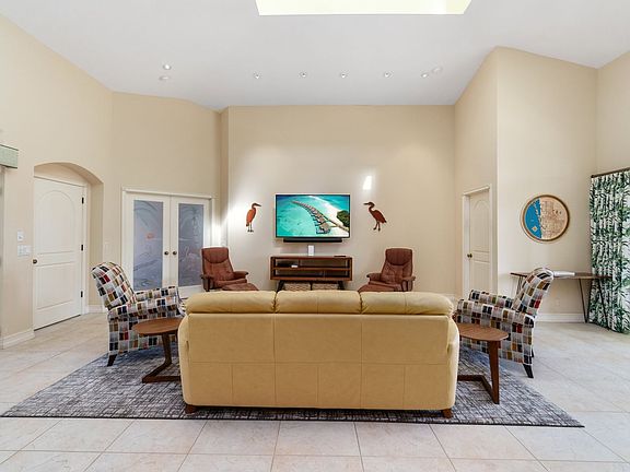 2nd image of 27130 Flamingo Dr