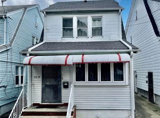 5915 160th St, Fresh Meadows, NY 11365