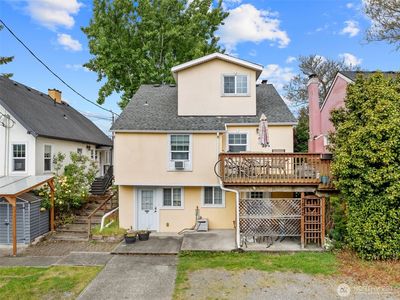 7842 Lake City Way NE, Seattle, WA, 98115