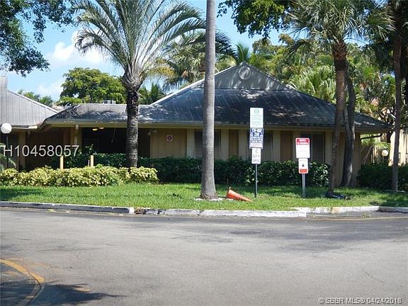 3rd image of 4463 Treehouse Ln #D