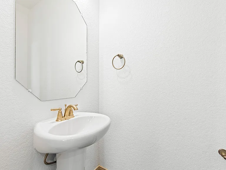 7523 Gramercy Way #101 — Photo 10