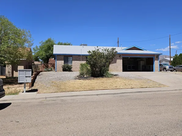 705 Venus Ave, Alamogordo, NM 88310