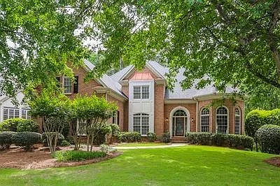 6 bed, 6.0 bath, 3809 sqft, $5,500 — Photo 1