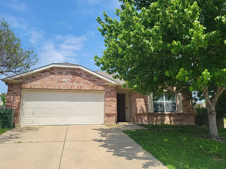 1411 Dundee Dr — Photo 15