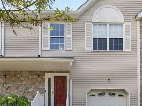 13 Jill Ct #13, Franklin Twp., NJ 08873