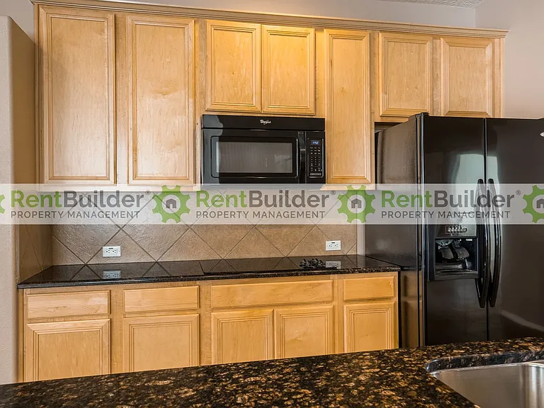 1027 Desert Willow Ct — Photo 12