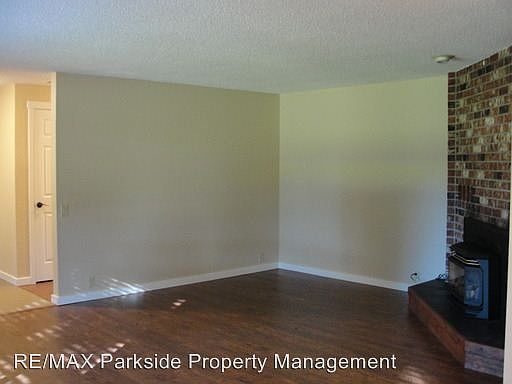 5th image of 5133 Viewridge Dr SE