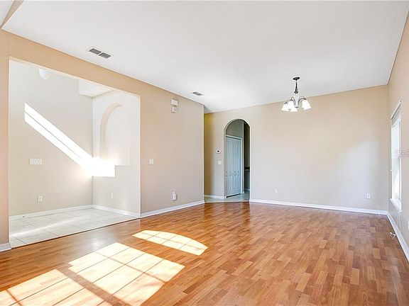 4th image of 2037 Victoria Falls Dr