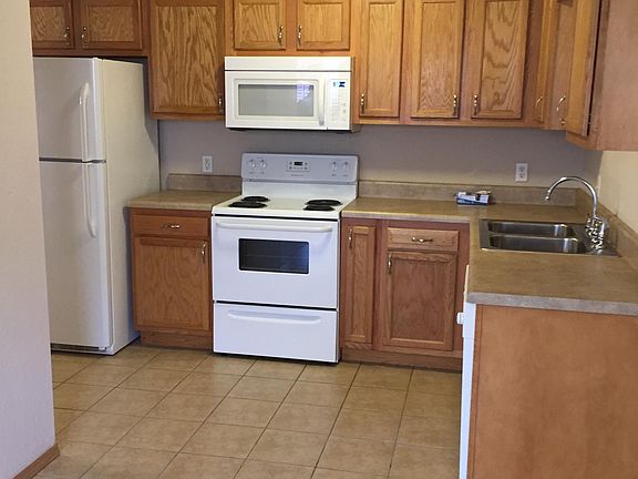 2nd image of 2008 Plum Creek Ln