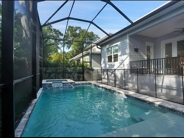 210 S Shore Crest Dr — Photo 40