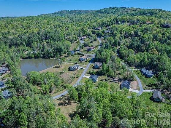 15th image of 92 Crystal Heights Dr