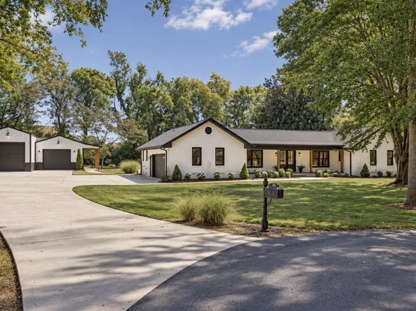301 Rosebrook Dr, Gallatin, TN 37066