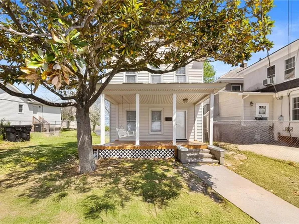 408 Walnut St, Elizabeth City, NC 27909