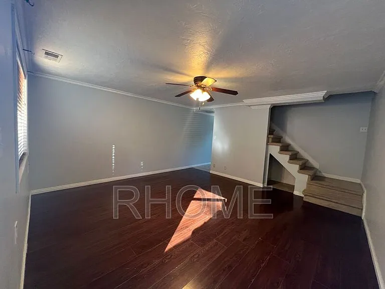 1420 Lancelot Dr — Photo 6