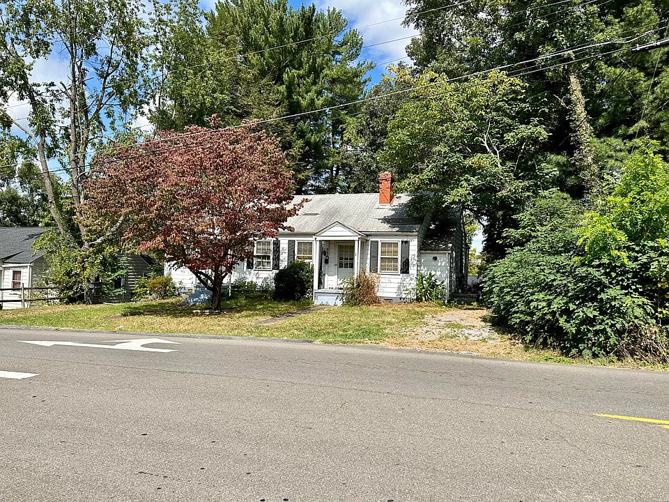 2nd image of 613 Weaver Pike